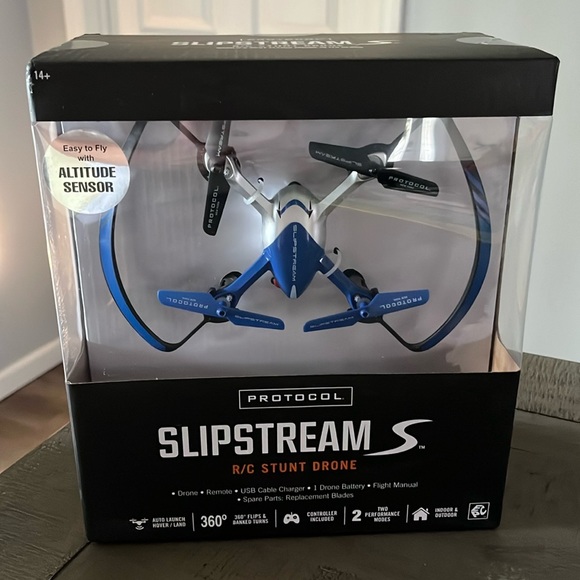 Slipstream S Remote Control Stunt Drone - Picture 2 of 9